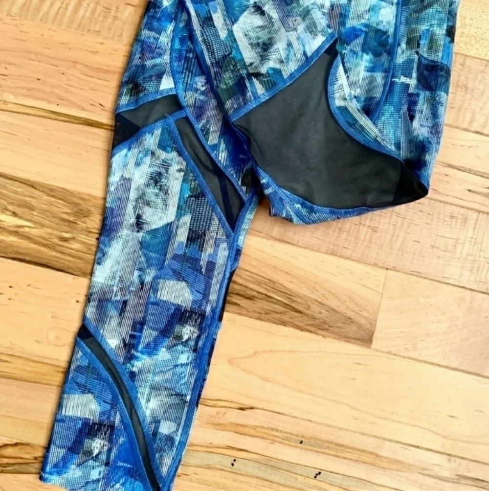 Lululemon On Pace Crop *21